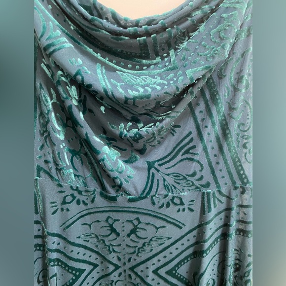 Urban Outfitters Uo Lexi‎ Velvet Cowl Neck Mini Dress, sz Medium - Picture 10 of 11